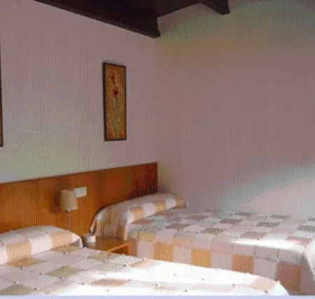 Lantställe A Mimoseira A Estrada